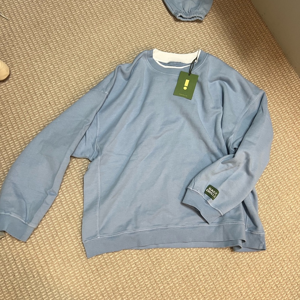 Daily drills layered oversized crewneck